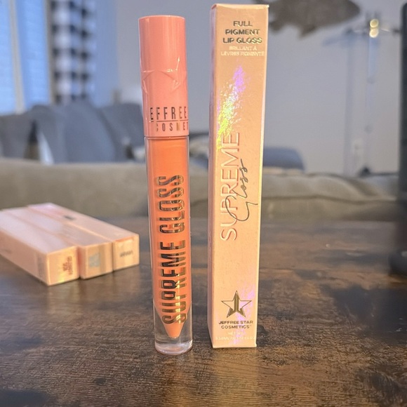 714 - Jeffree Star Supreme Gloss - Picture 1 of 1